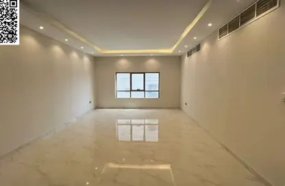 شقة - 2 غرف نوم - 2 حمامات للايجار في مساكن كورنيش عجمان - طريق كورنيش عجمان - عجمان