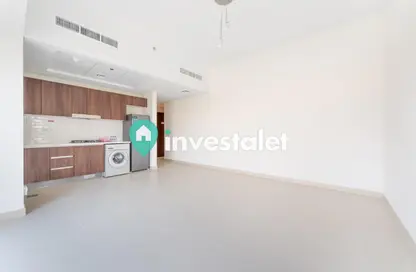 شقة - غرفة نوم - 2 حمامات للبيع في عزيزي برتون - الفرجان - دبي