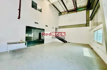 Warehouse - Studio - 4 Bathrooms for rent in Al Quoz Industrial Area 3 - Al Quoz Industrial Area - Al Quoz - Dubai