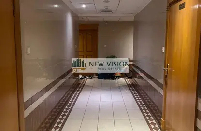 عمارة بالكامل - 8 غرف نوم - 8 حمامات للبيع في القليعة - الشرق - الشارقة