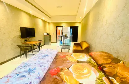 Apartment - Studio - 1 Bathroom for rent in Electra Tower - Electra Street - Abu Dhabi