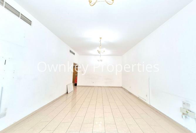 15940000 - Property Image 3