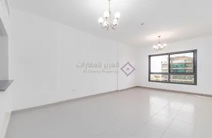 شقة - غرفة نوم - 2 حمامات للايجار في المطينة - ديرة - دبي