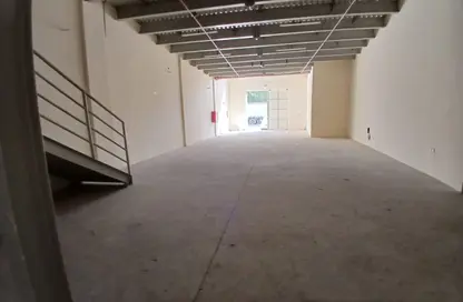 Warehouse - Studio - 2 Bathrooms for rent in Al Jurf 1 - Al Jurf - Ajman Downtown - Ajman