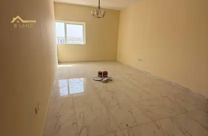 Apartment - 1 Bedroom - 2 Bathrooms for rent in Muwaileh Commercial - Sharjah