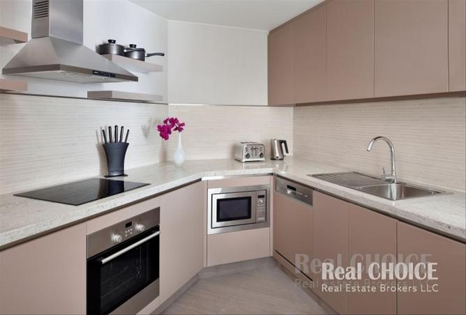 12021998 - Property Image 3
