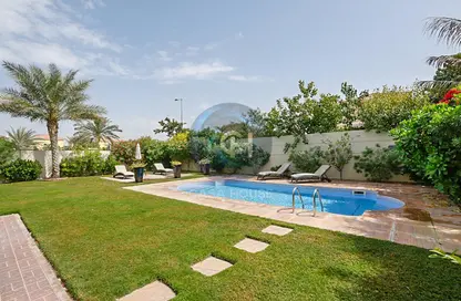 Villa - 4 Bedrooms - 6 Bathrooms for rent in Legacy - Jumeirah Park - Dubai