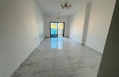 Apartment - 2 Bedrooms - 3 Bathrooms for rent in Al Majaz 1 - Al Majaz - Sharjah