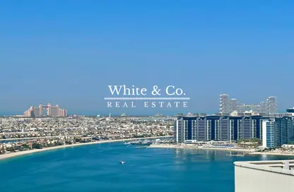 Apartment - 1 Bedroom - 1 Bathroom for sale in Marina Vista - EMAAR Beachfront - Dubai Harbour - Dubai
