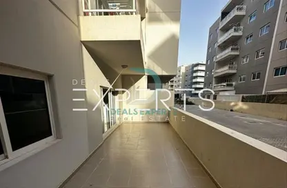 Apartment - 1 Bedroom - 2 Bathrooms for sale in Tower 17 - Al Reef Downtown - Al Reef - Abu Dhabi