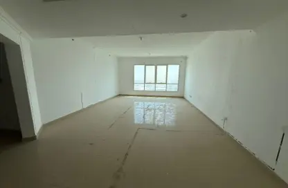 Apartment - 3 Bedrooms - 4 Bathrooms for rent in Dar Al Majaz - Jamal Abdul Nasser Street - Al Majaz - Sharjah