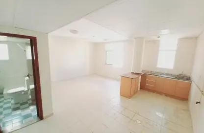 Apartment - Studio - 1 Bathroom for rent in Al Mujarrah - Al Sharq - Sharjah