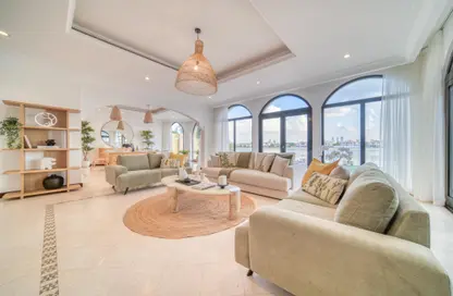 Villa - 6 Bedrooms - 6 Bathrooms for rent in Garden Homes Frond D - Garden Homes - Palm Jumeirah - Dubai