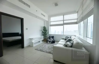 Apartment - 1 Bedroom - 2 Bathrooms for rent in Botanica Tower - Dubai Marina - Dubai