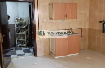 شقة - 1 حمام للايجار في النبعة - الشرق - الشارقة