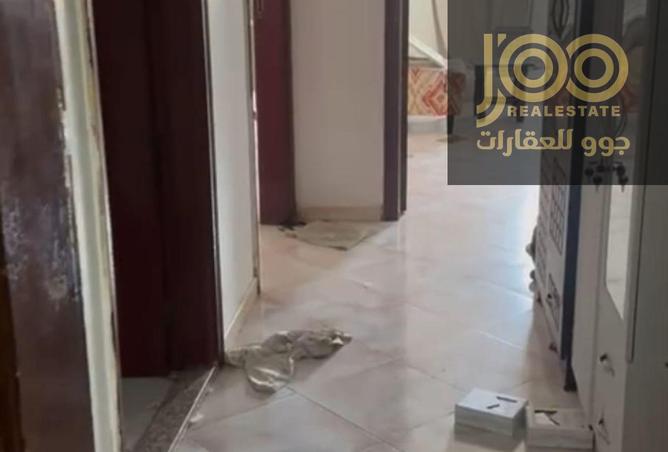Spacious 2 BR Apartment in Al Raas 1 for Rent
