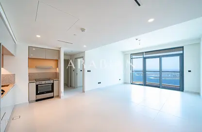 Apartment - 1 Bedroom - 1 Bathroom for sale in Marina Vista - EMAAR Beachfront - Dubai Harbour - Dubai