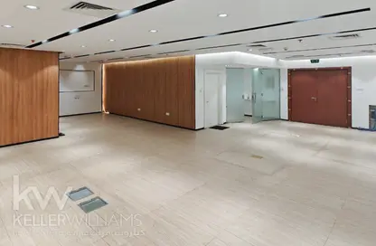 مكتب - استوديو - 1 حمام للايجار في المركز التجاري - خالد بن الوليد شارع - بر دبي - دبي