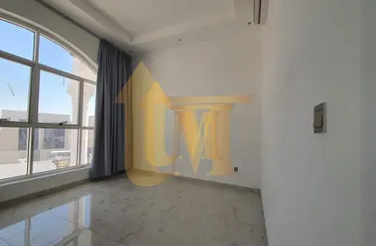 Villa - 3 Bedrooms - 4 Bathrooms for rent in Al Warqa'a 4 - Al Warqa'a - Dubai