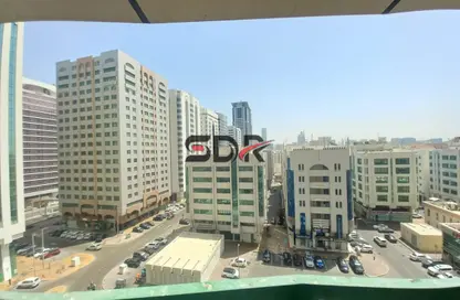 Apartment - 3 Bedrooms - 4 Bathrooms for rent in Shining Towers - Al Khalidiya - Abu Dhabi