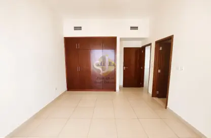 شقة - 3 غرف نوم - 5 حمامات للايجار في برج بن هندي - منخول - بر دبي - دبي