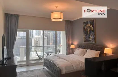 Apartment - Studio - 1 Bathroom for rent in Burj Al Nujoom - Downtown Dubai - Dubai