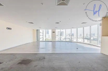 Office Space - Studio for rent in Al Attar Business Tower - Sheikh Zayed Road - Dubai