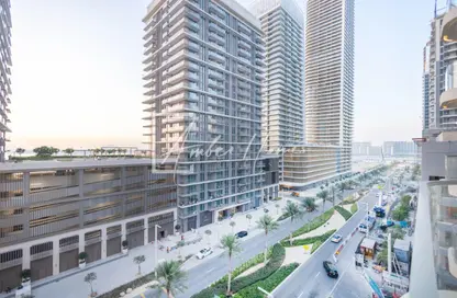 Apartment - 1 Bedroom - 1 Bathroom for sale in Marina Vista - EMAAR Beachfront - Dubai Harbour - Dubai