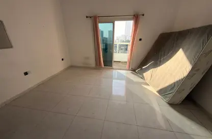 Apartment - 1 Bedroom - 2 Bathrooms for rent in Ajman Corniche Residences - Ajman Corniche Road - Ajman