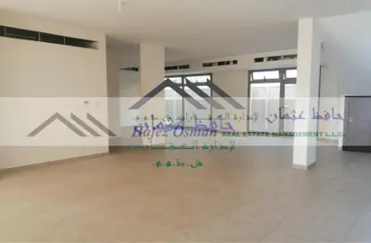 فيلا - 4 غرف نوم - 5 حمامات للايجار في فلل خليفه بن الجسرين - منطقة المقطع - أبوظبي