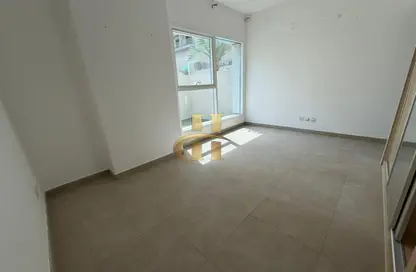 Apartment - 1 Bedroom - 2 Bathrooms for rent in Imperial Tower - Jumeirah Village Circle - Dubai