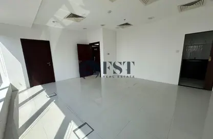 Office Space - Studio - 1 Bathroom for rent in Bayswater - Business Bay - Dubai