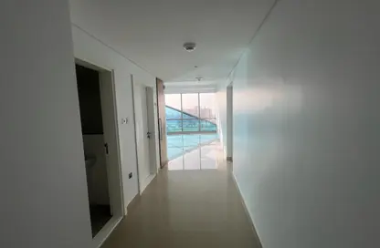 Apartment - 1 Bedroom - 1 Bathroom for rent in Etihad Tower 2 - Etihad Towers - Corniche Road - Abu Dhabi