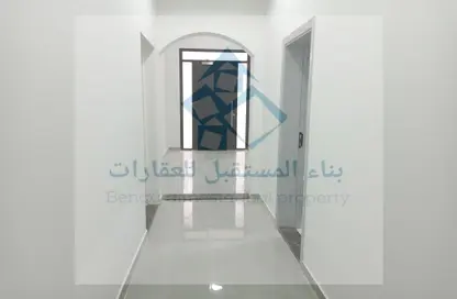 Hall / Corridor image for: Villa - 4 Bedrooms - 6 Bathrooms for rent in Dhaher 5 - Al Dhahir - Al Ain, Image 1