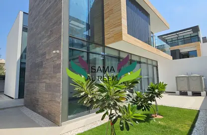 Villa - 5 Bedrooms - 7 Bathrooms for rent in Jumeirah 1 Villas - Jumeirah 1 - Jumeirah - Dubai