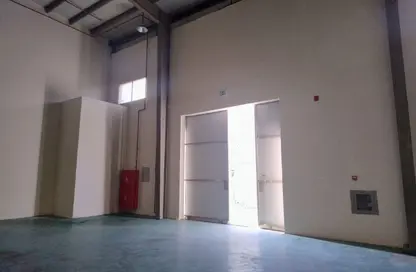 مستودع - استوديو - 3 حمامات للايجار في أم الثعوب - أم القيوين مستودع - استوديو - 3 حمامات للايجار في أم الثعوب - أم القيوين