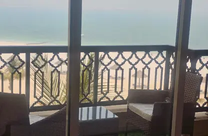 شقة - 2 غرف نوم - 3 حمامات للايجار في فيروز - باب البحر - جزيرة المرجان - رأس الخيمة
