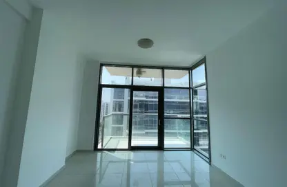 Apartment - 1 Bedroom - 2 Bathrooms for rent in Golf Vista - DAMAC Hills - Dubai