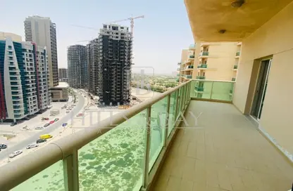 شقة - غرفة نوم - 2 حمامات للايجار في مساكن النخبة رقم 2 - مساكن النخبة الرياضية - مدينة دبي الرياضية - دبي