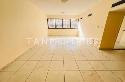 Apartment - 2 Bedrooms - 2 Bathrooms for rent in Golden Sands 1 - Mankhool - Bur Dubai - Dubai