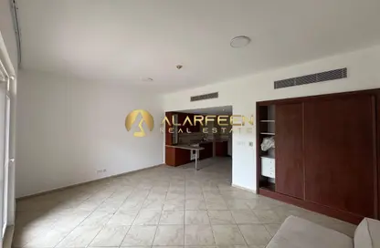 Apartment - Studio - 1 Bathroom for rent in Weston Court 2 - Weston Court - Motor City - Dubai