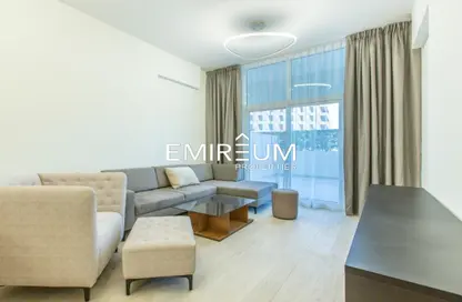 Living Room image for: Apartment - 1 Bedroom - 1 Bathroom for sale in Azizi Aliyah - Dubai Healthcare City - Dubai, Image 1
