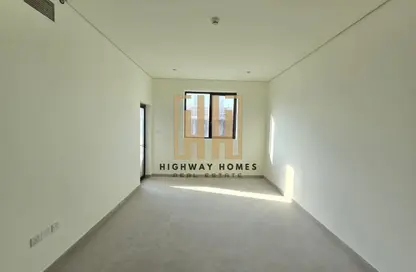 شقة - غرفة نوم - 1 حمام للايجار في الزاهية - تجارية مويلح - الشارقة