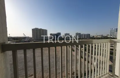 شقة - غرفة نوم - 1 حمام للايجار في مجمع دبي ريزيدنس - دبي