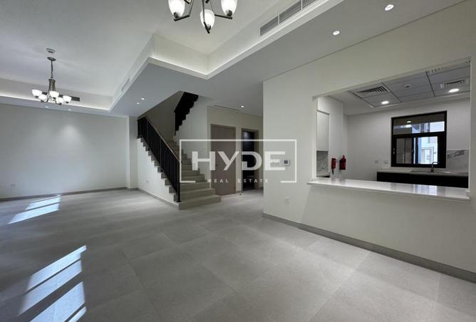 4 Bedrooms | Modern | Close to Clubhouse