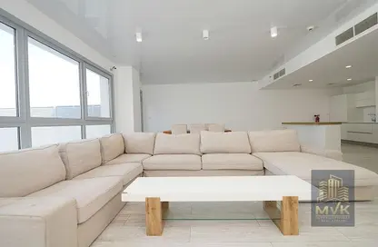 Apartment - 2 Bedrooms - 3 Bathrooms for rent in Grenland Residence - District 11 - Mohammed Bin Rashid City - Dubai