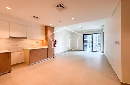 Apartment - 1 Bedroom - 1 Bathroom for rent in Seagate Building 2 - Seagate - Mina Rashid - Dubai