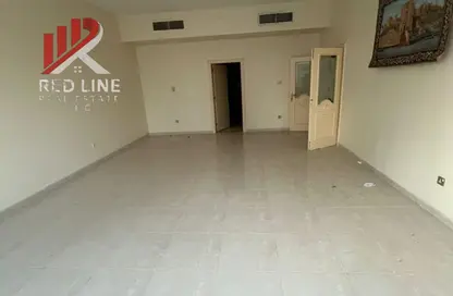 شقة - 2 غرف نوم - 2 حمامات للايجار في التعاون - الشارقة