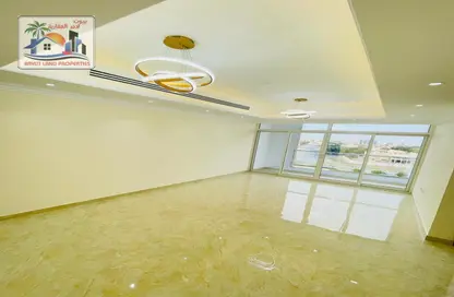شقة - 3 غرف نوم - 3 حمامات للايجار في عمارة عزير - 3  الروضة - الروضة - عجمان