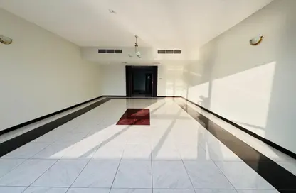 شقة - 4 غرف نوم - 5 حمامات للايجار في المجاز 1 - المجاز - الشارقة